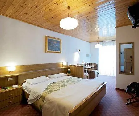 Hotel Panorama 3*